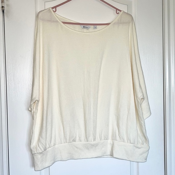 Reitmans Batwing/Dolman Sleeve Tee - Picture 3 of 7